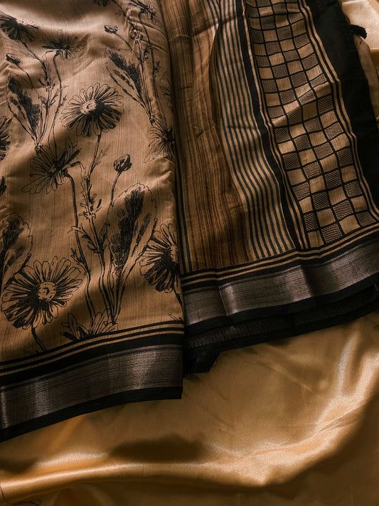 Linen Black bordered Floral Design Saree